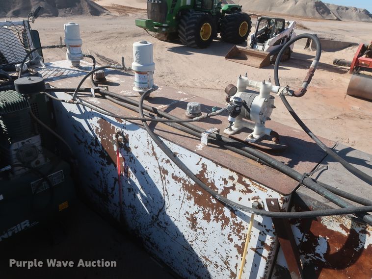 image for item DJ2300 2005 Chevrolet C6500  service truck