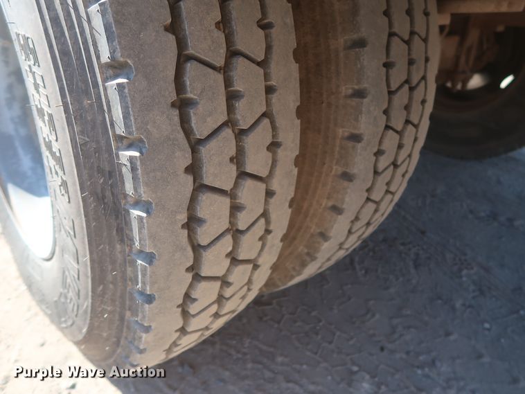 image for item DJ2300 2005 Chevrolet C6500  service truck