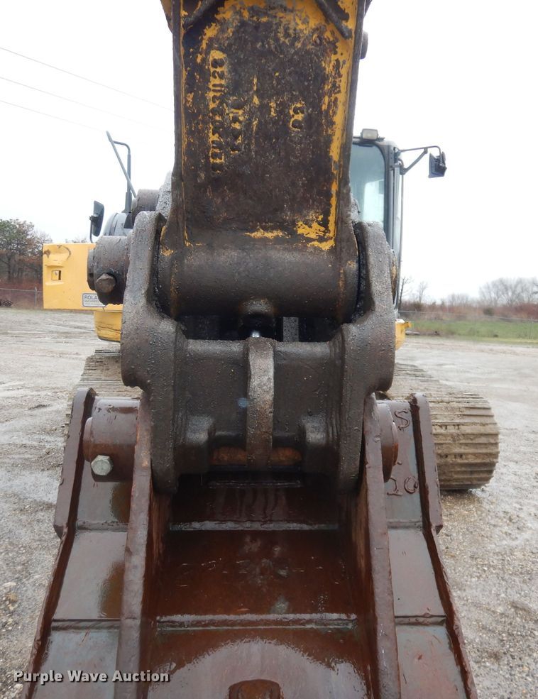 image for item DJ2961 2008 Komatsu PC228USLC-3EO  excavator