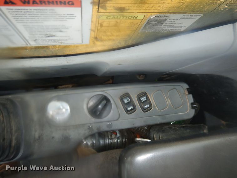 image for item DJ2961 2008 Komatsu PC228USLC-3EO  excavator