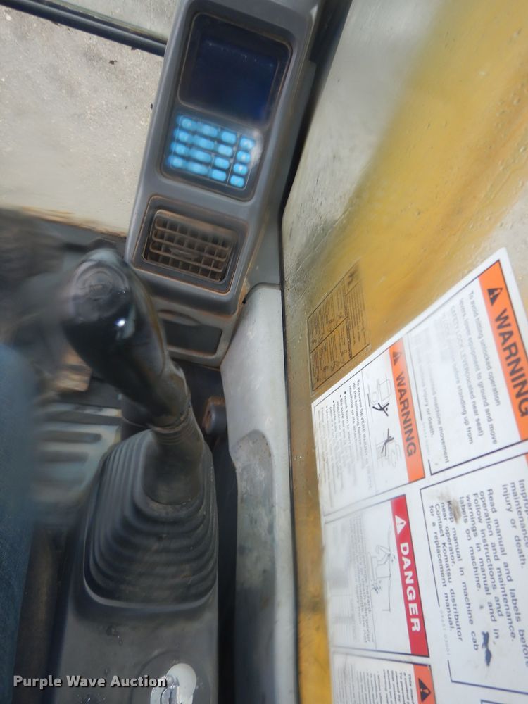 image for item DJ2961 2008 Komatsu PC228USLC-3EO  excavator