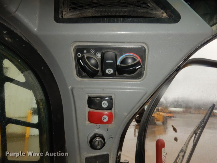 image for item DJ2962 2018 Caterpillar 299D2  tracked skid steer loader