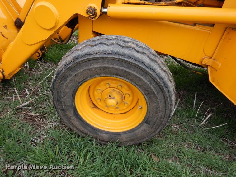 image for item DJ2979 1991 John Deere 310D  backhoe