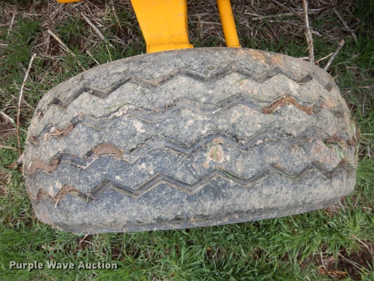 image for item DJ2979 1991 John Deere 310D  backhoe