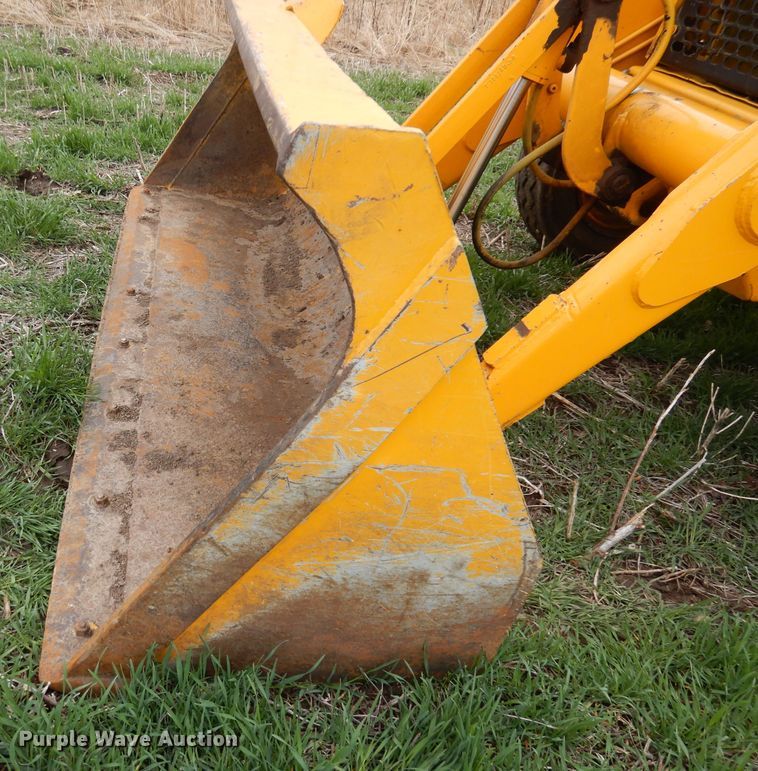 image for item DJ2979 1991 John Deere 310D  backhoe