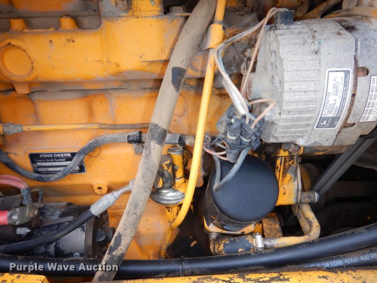 image for item DJ2979 1991 John Deere 310D  backhoe