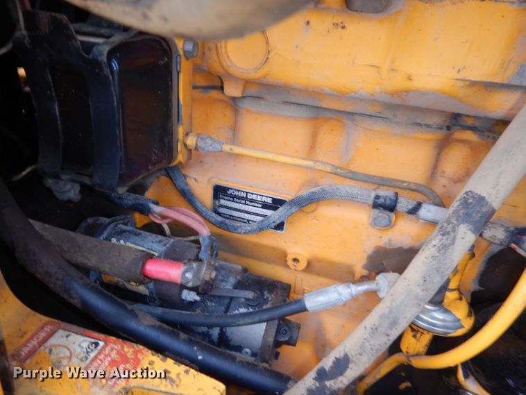 image for item DJ2979 1991 John Deere 310D  backhoe