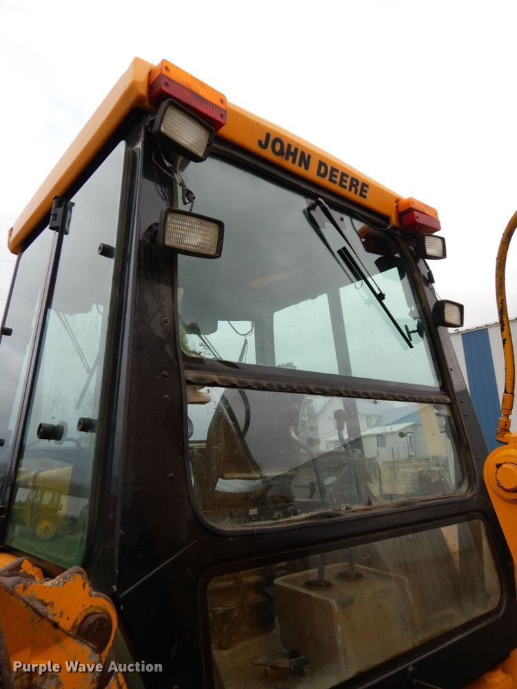 image for item DJ2979 1991 John Deere 310D  backhoe