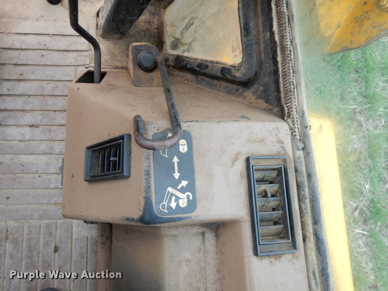 image for item DJ2979 1991 John Deere 310D  backhoe