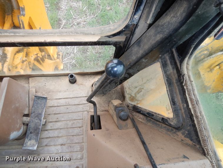 image for item DJ2979 1991 John Deere 310D  backhoe