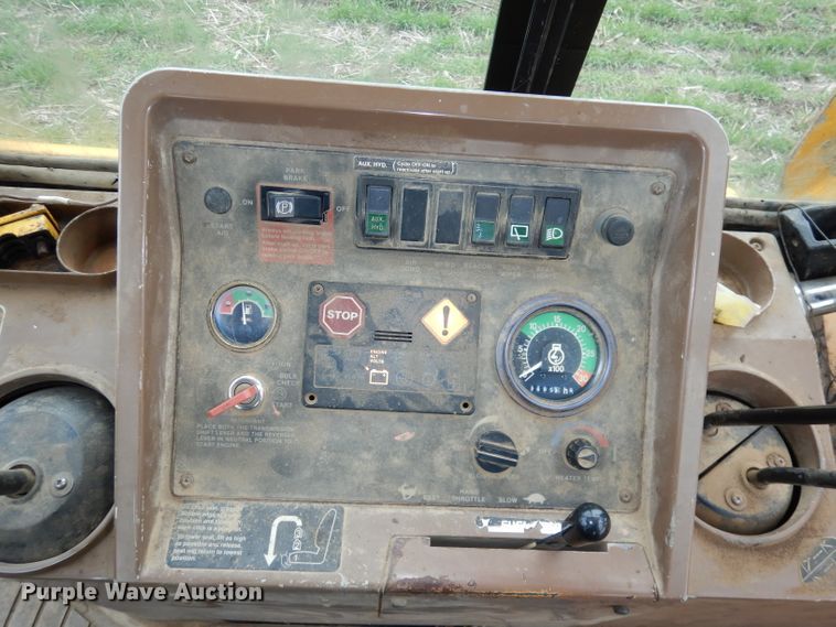 image for item DJ2979 1991 John Deere 310D  backhoe