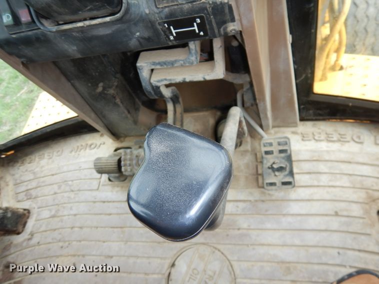 image for item DJ2979 1991 John Deere 310D  backhoe