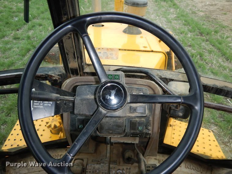 image for item DJ2979 1991 John Deere 310D  backhoe