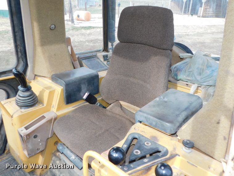image for item DJ5965 1999 Caterpillar 963B  track loader