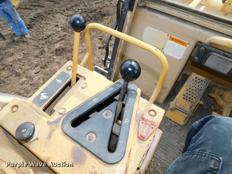 image for item DJ5965 1999 Caterpillar 963B  track loader