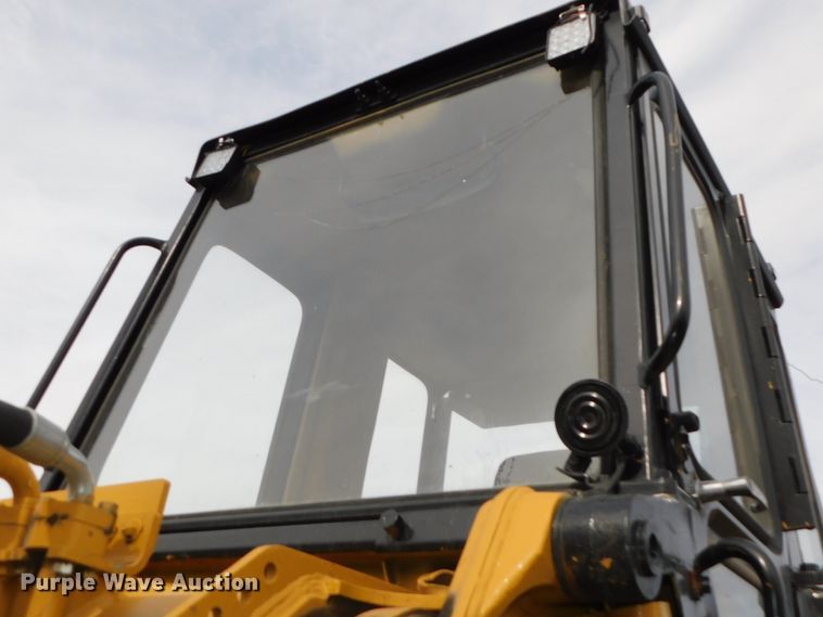 image for item DJ5965 1999 Caterpillar 963B  track loader