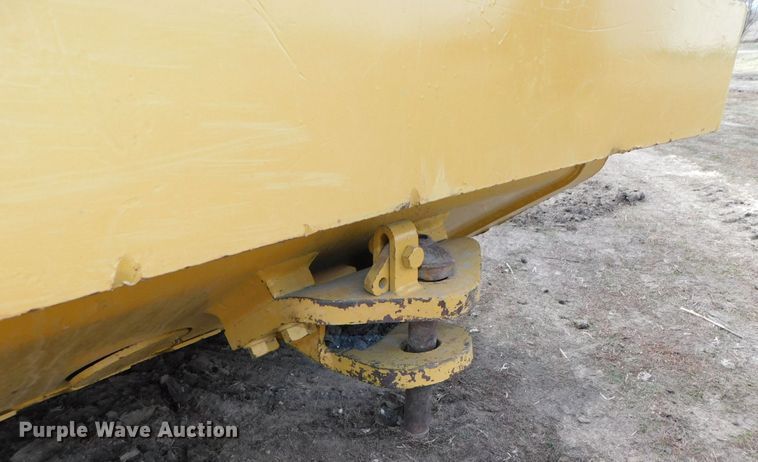 image for item DJ5965 1999 Caterpillar 963B  track loader