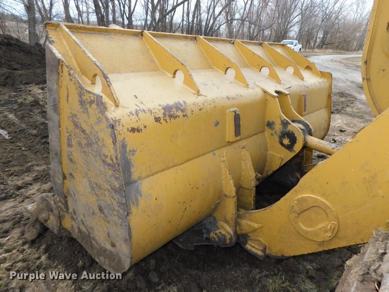 image for item DJ5965 1999 Caterpillar 963B  track loader