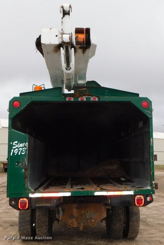 image for item DJ5969 2006 International 4300 SBA  forestry bucket truck