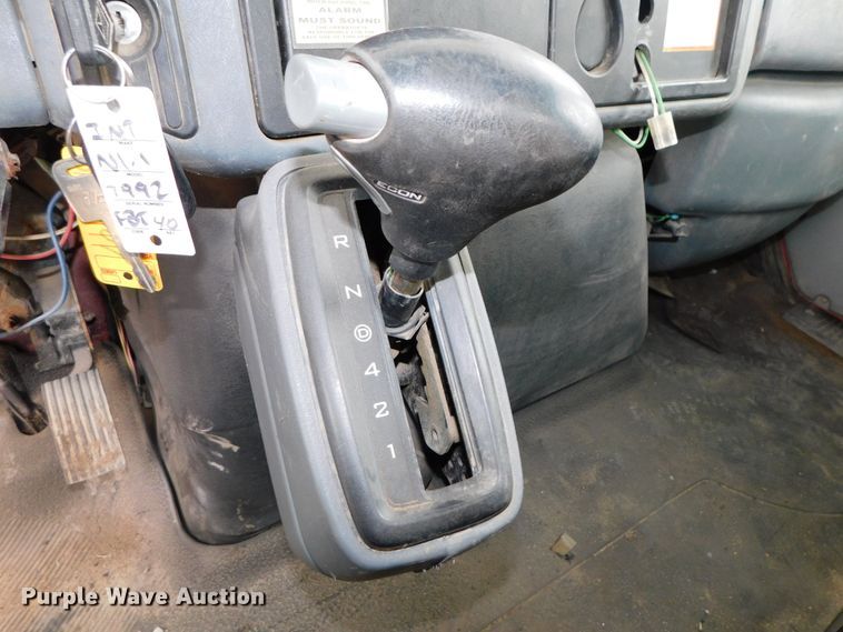 image for item DJ5969 2006 International 4300 SBA  forestry bucket truck