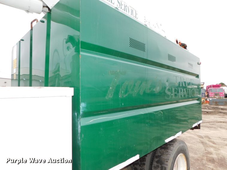 image for item DJ5969 2006 International 4300 SBA  forestry bucket truck