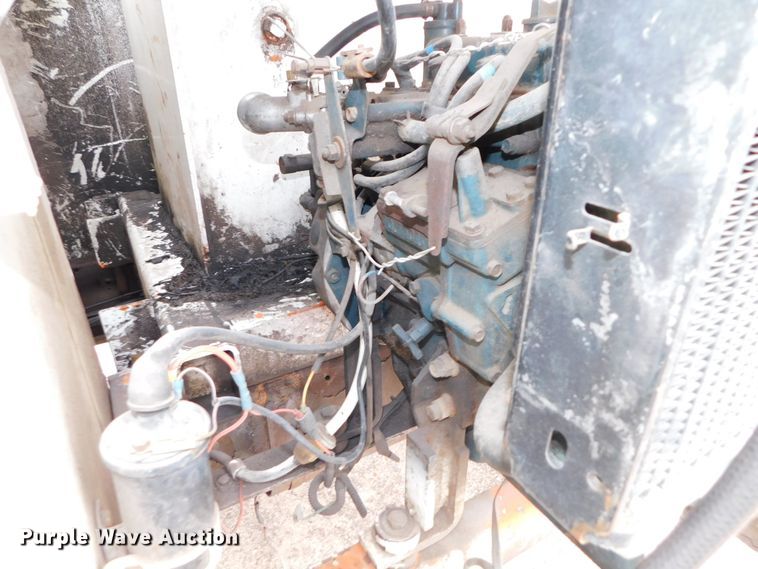 image for item DJ5969 2006 International 4300 SBA  forestry bucket truck