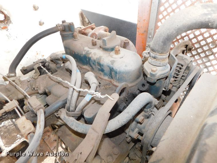 image for item DJ5969 2006 International 4300 SBA  forestry bucket truck