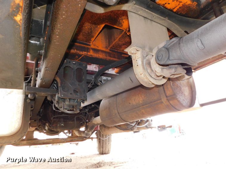 image for item DJ5969 2006 International 4300 SBA  forestry bucket truck