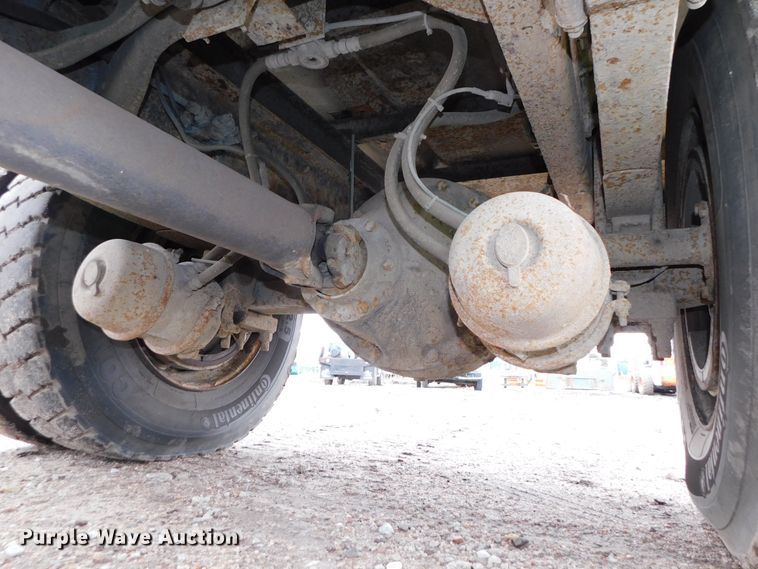 image for item DJ5969 2006 International 4300 SBA  forestry bucket truck