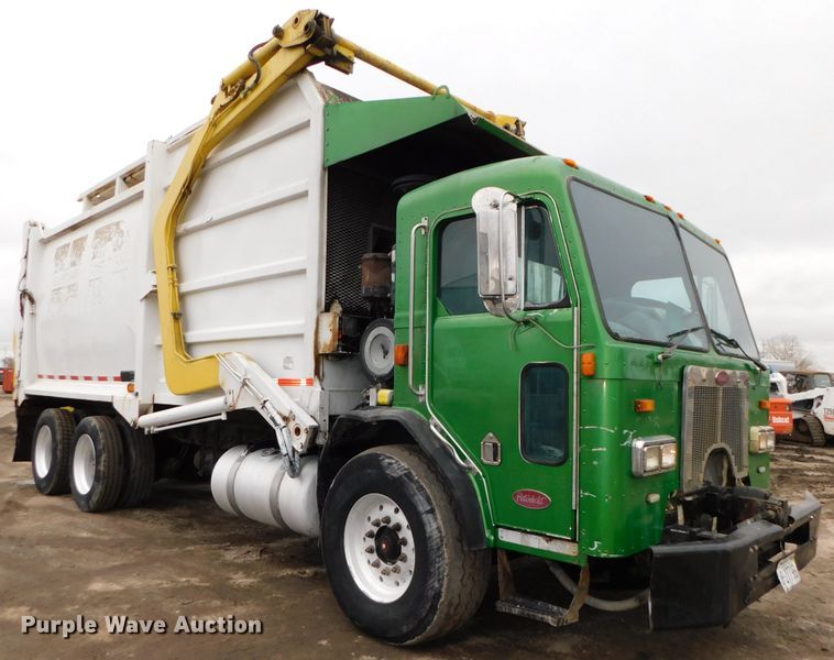 image for item DJ5970 2009 Peterbilt 320  refuse truck