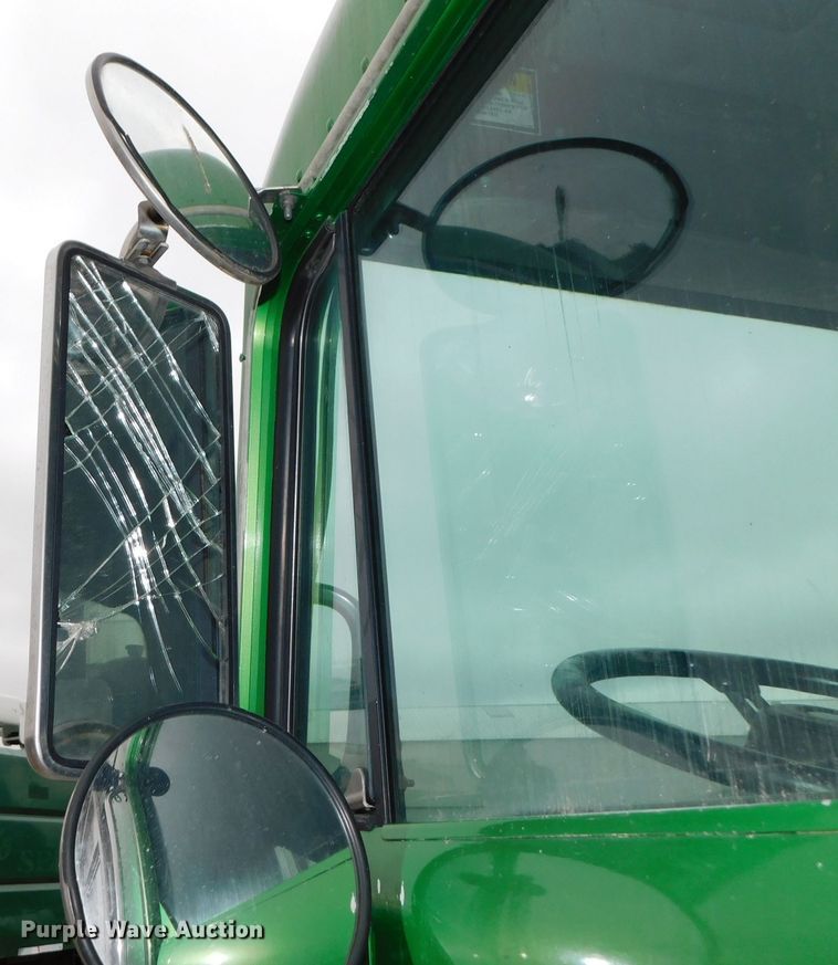 image for item DJ5970 2009 Peterbilt 320  refuse truck