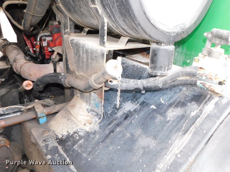 image for item DJ5970 2009 Peterbilt 320  refuse truck