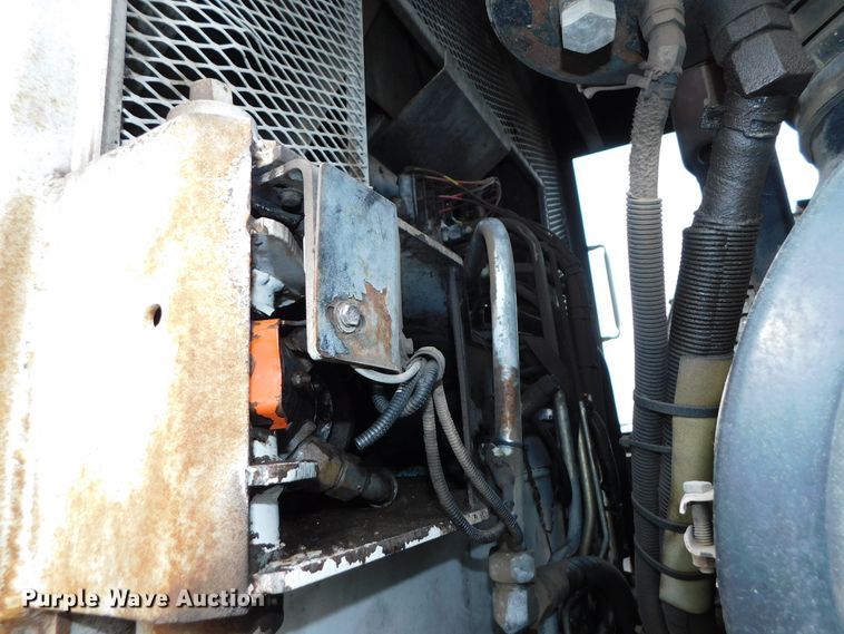 image for item DJ5970 2009 Peterbilt 320  refuse truck