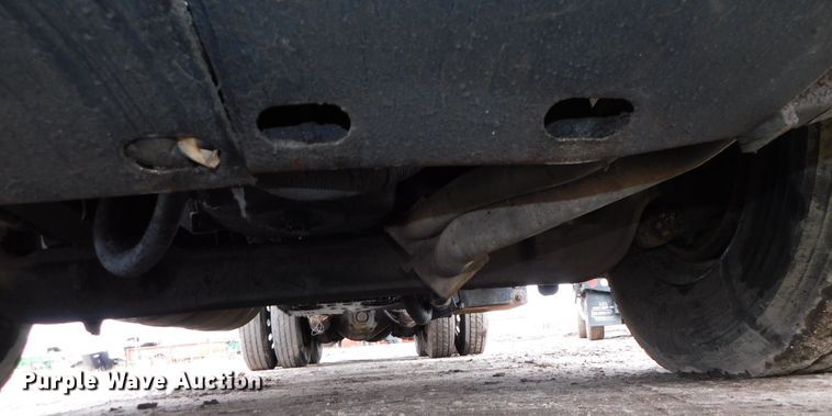 image for item DJ5970 2009 Peterbilt 320  refuse truck