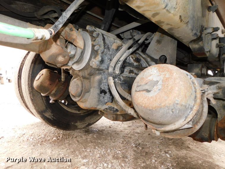 image for item DJ5970 2009 Peterbilt 320  refuse truck