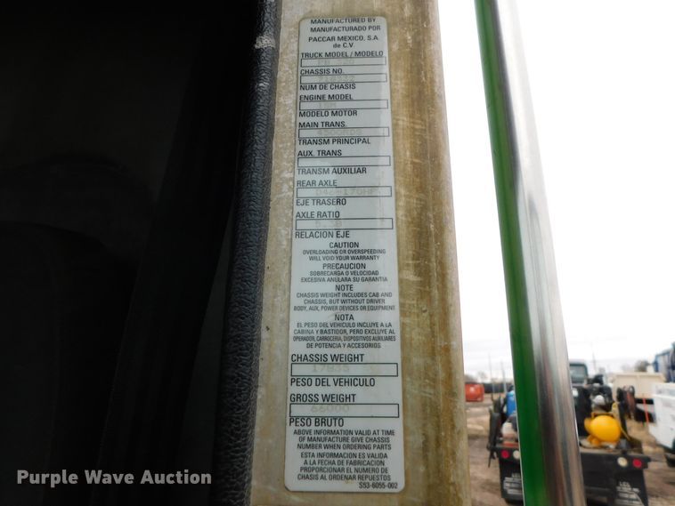 image for item DJ5970 2009 Peterbilt 320  refuse truck