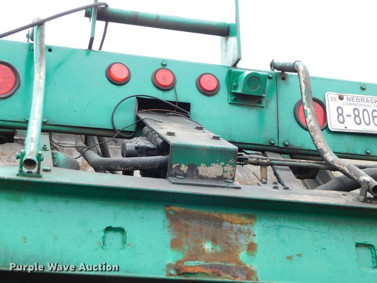 image for item DJ5972 1996 International 4900  refuse truck