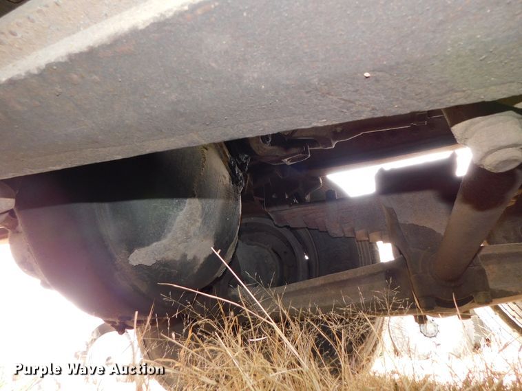 image for item DJ5972 1996 International 4900  refuse truck