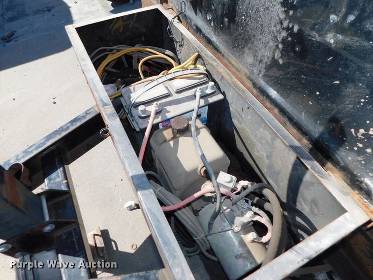 image for item DJ5976 2011 Red Oak Mfg. Inc. DB14 8.514  dump trailer