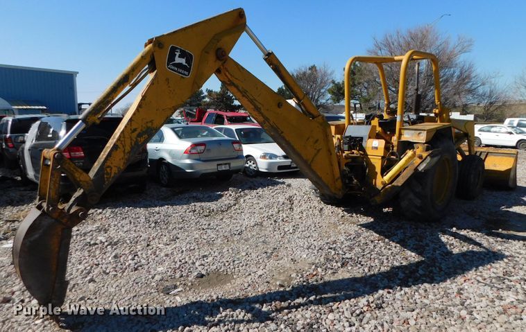image for item DJ5977 John Deere 500C  backhoe