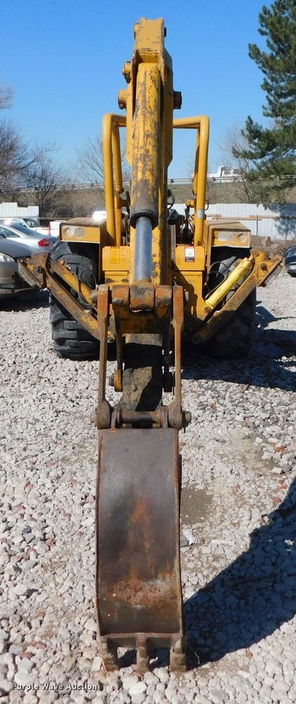 image for item DJ5977 John Deere 500C  backhoe