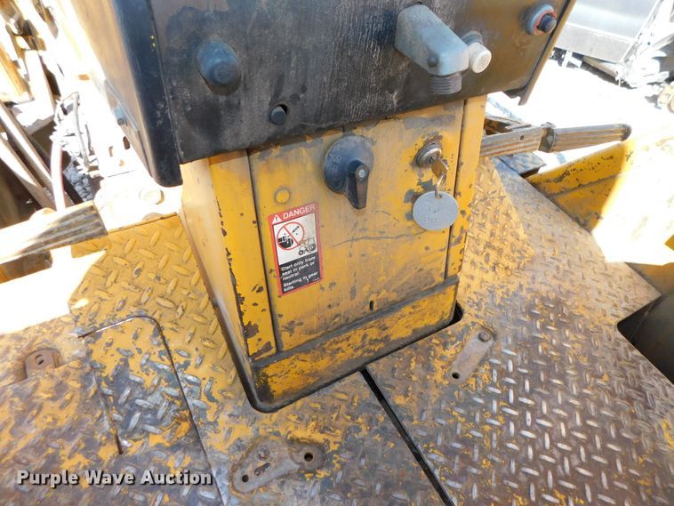 image for item DJ5977 John Deere 500C  backhoe