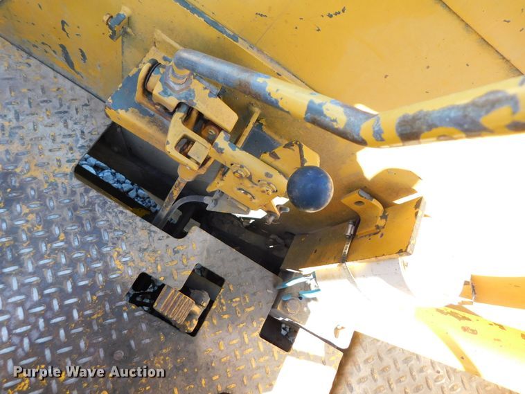 image for item DJ5977 John Deere 500C  backhoe