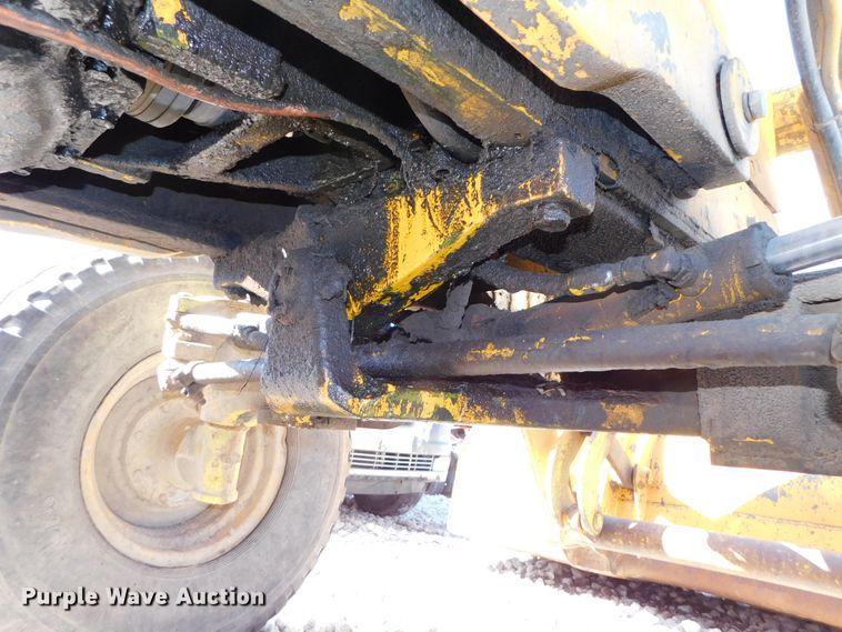 image for item DJ5977 John Deere 500C  backhoe