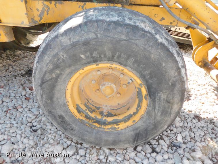 image for item DJ5977 John Deere 500C  backhoe