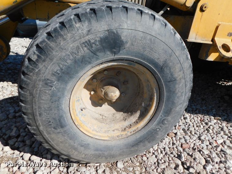 image for item DJ5977 John Deere 500C  backhoe