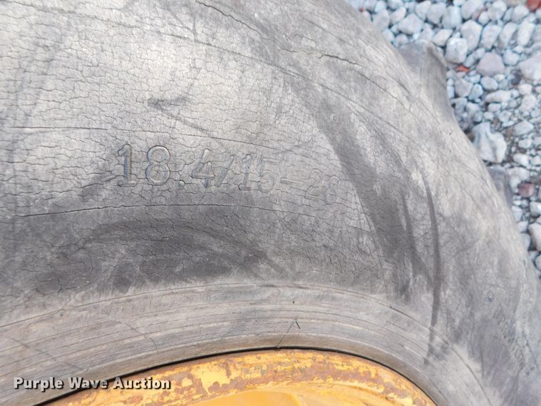 image for item DJ5977 John Deere 500C  backhoe