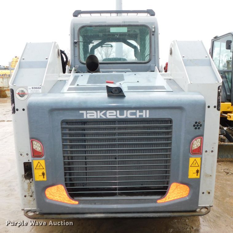 image for item DJ5978 2018 Takeuchi TL12R-2  tracked skid steer loader