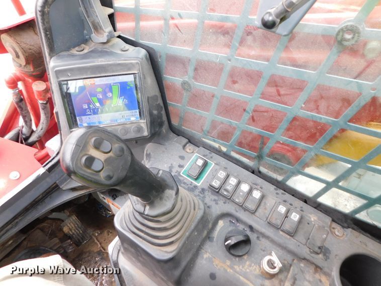 image for item DJ5978 2018 Takeuchi TL12R-2  tracked skid steer loader