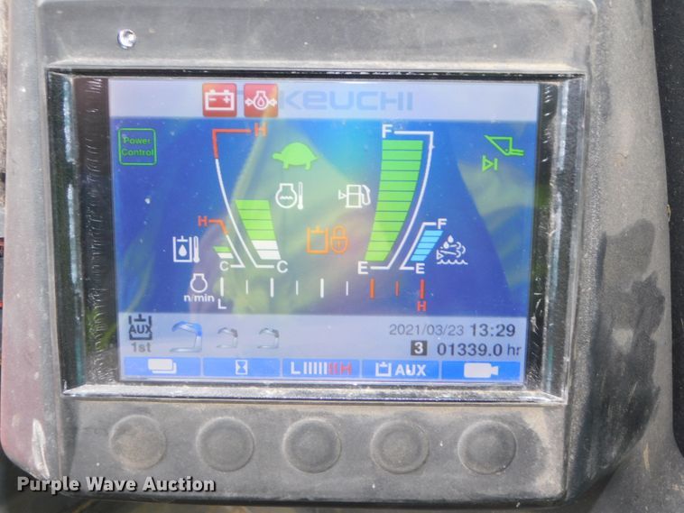 image for item DJ5978 2018 Takeuchi TL12R-2  tracked skid steer loader